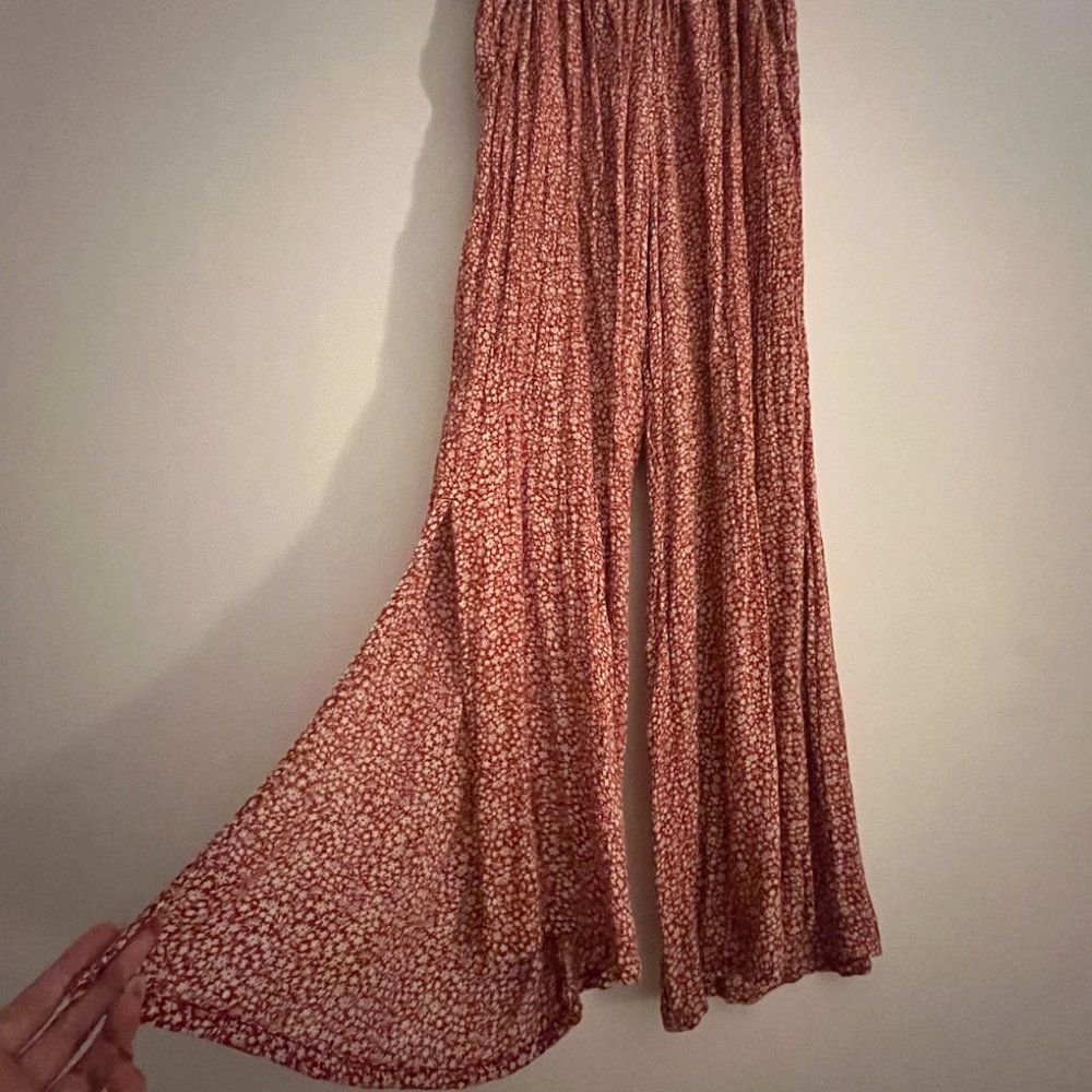 Red Flowy Floral Hollister Pants